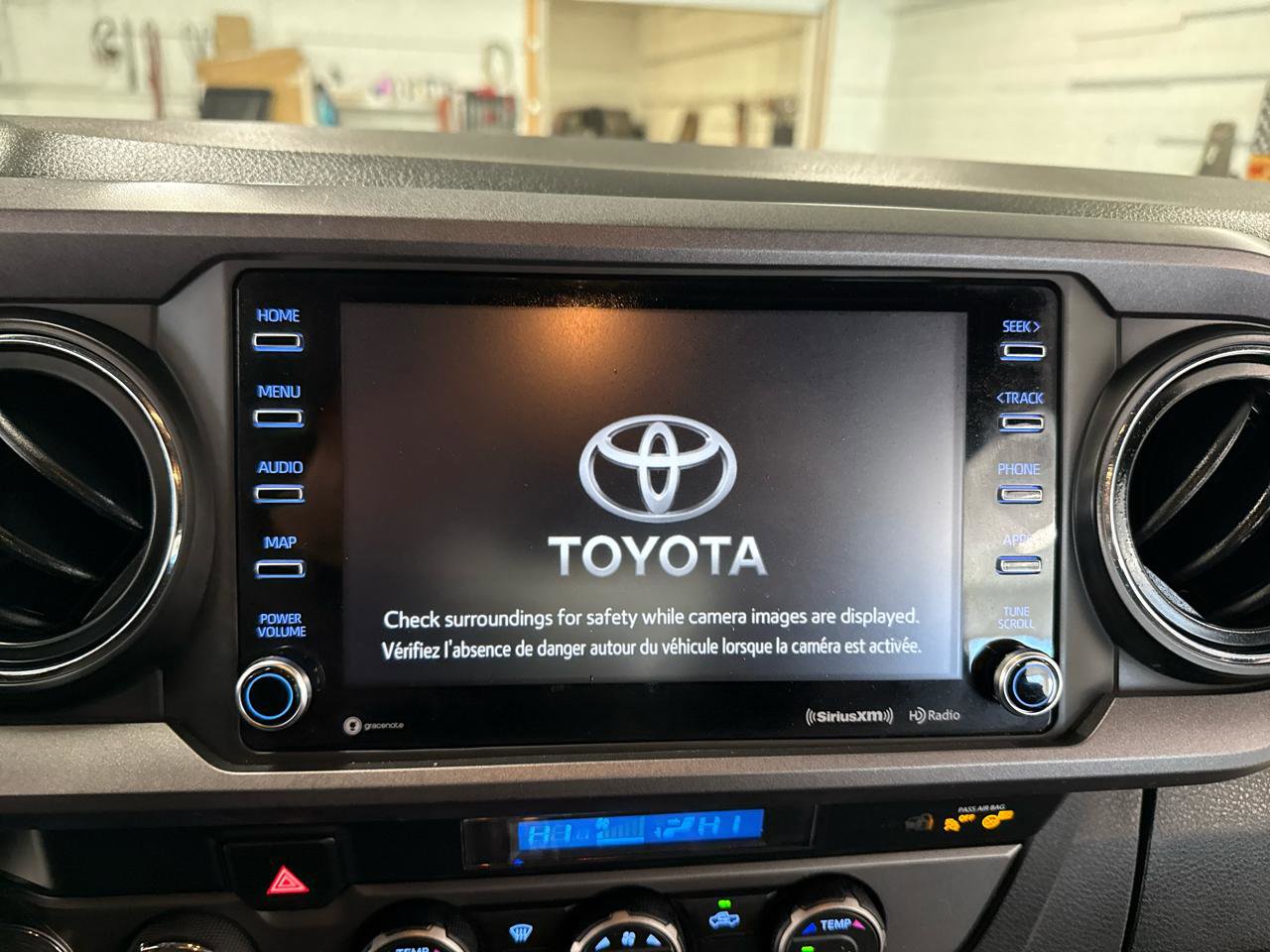 Used 2023 Toyota Tacoma TRD Off-Road w/ Technology Package image 18