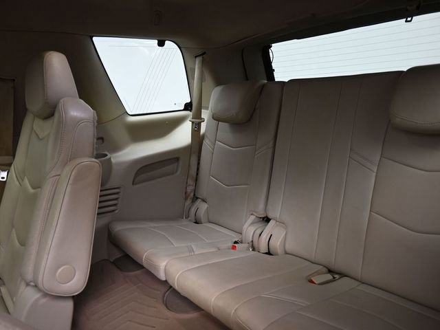 Used 2019 Cadillac Escalade Luxury AWD/4WD image 20