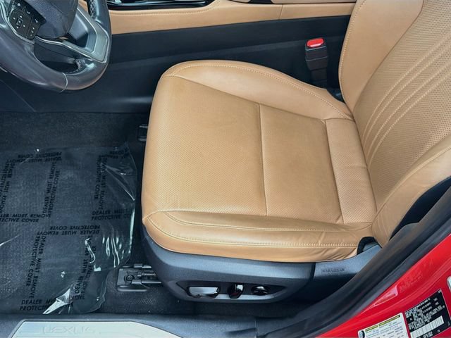 Used 2024 Lexus NX 250 FWD w/ Towing Package (2000 Lbs) image 18