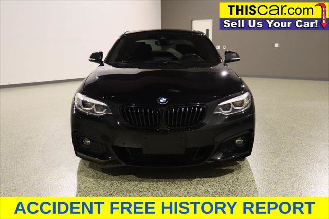 Used 2020 BMW 230i Coupe w/ M Sport Package RWD image 3
