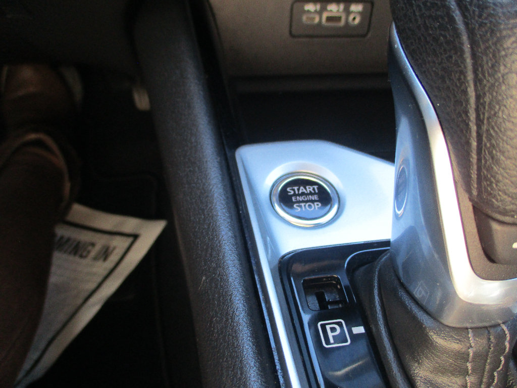 Used 2024 Nissan Altima 2.5 SV FWD image 6