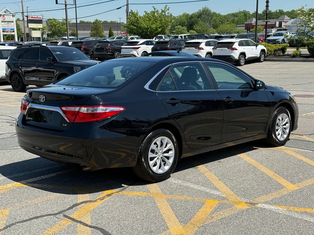 Used 2015 Toyota Camry LE FWD image 6