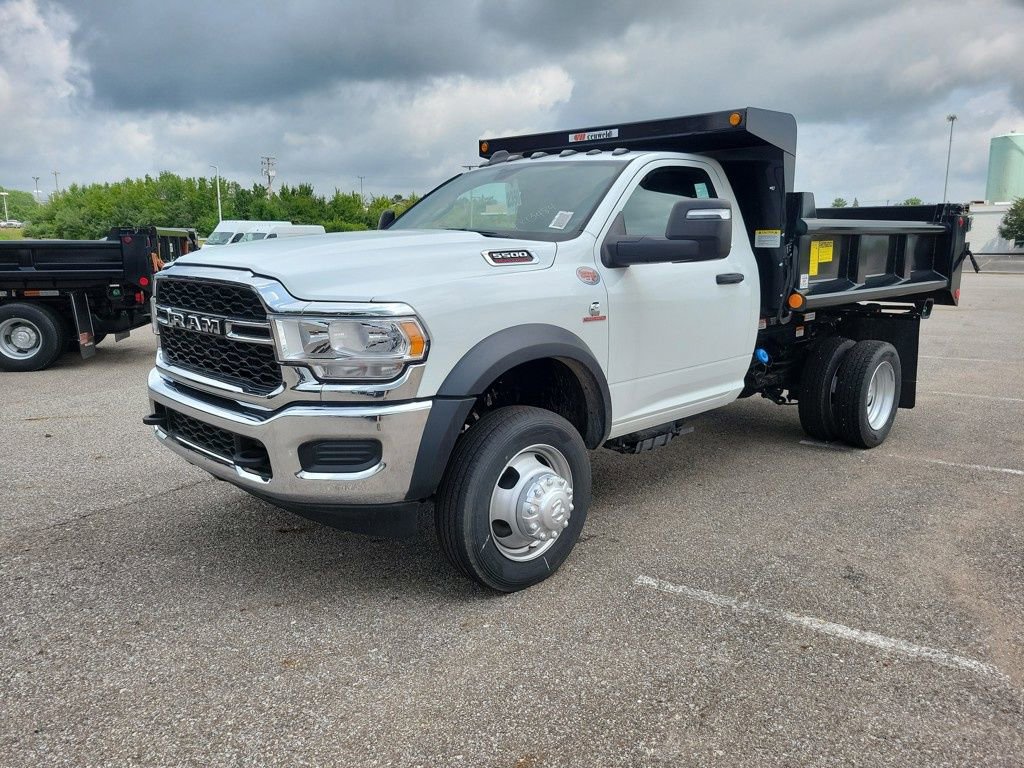 New 2024 RAM 5500 Tradesman image 2