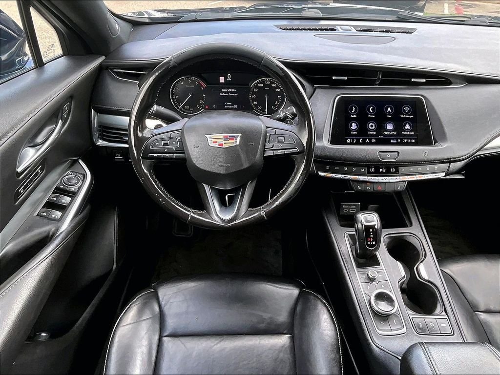 Used 2019 Cadillac XT4 Premium Luxury w/ Cold Weather Package AWD/4WD image 17