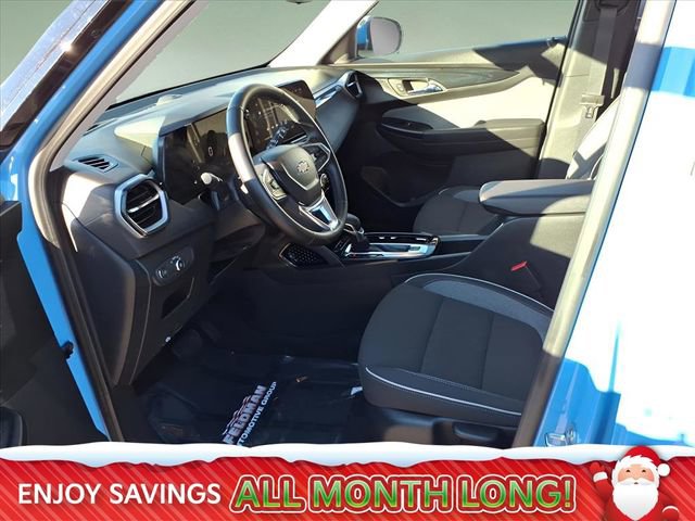 Used 2024 Chevrolet TrailBlazer LT w/ LT Cold Weather Package image 11