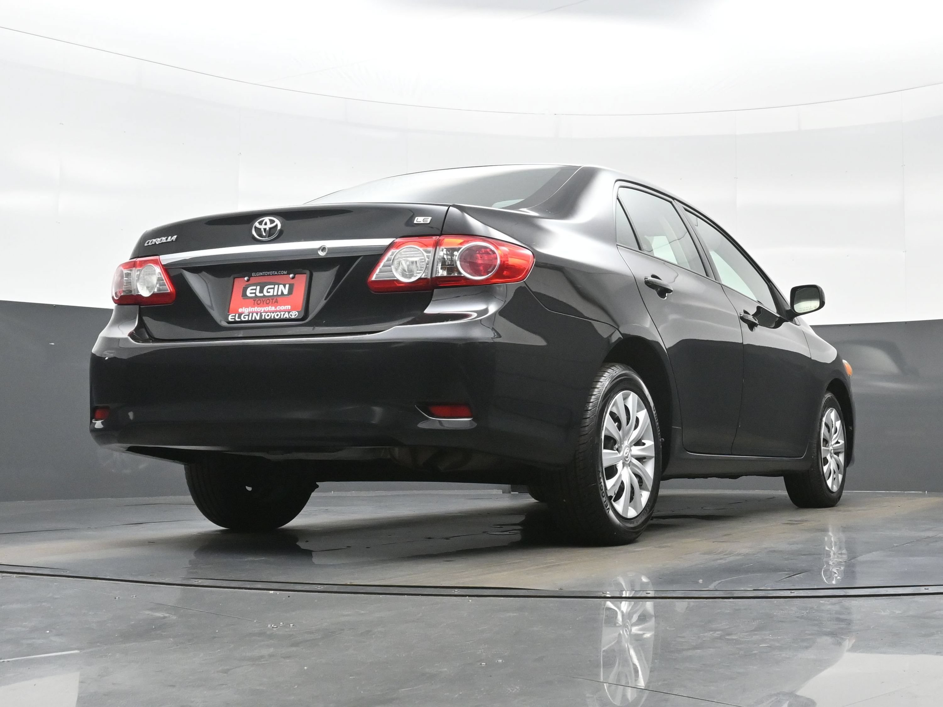 Used 2012 Toyota Corolla LE FWD image 26