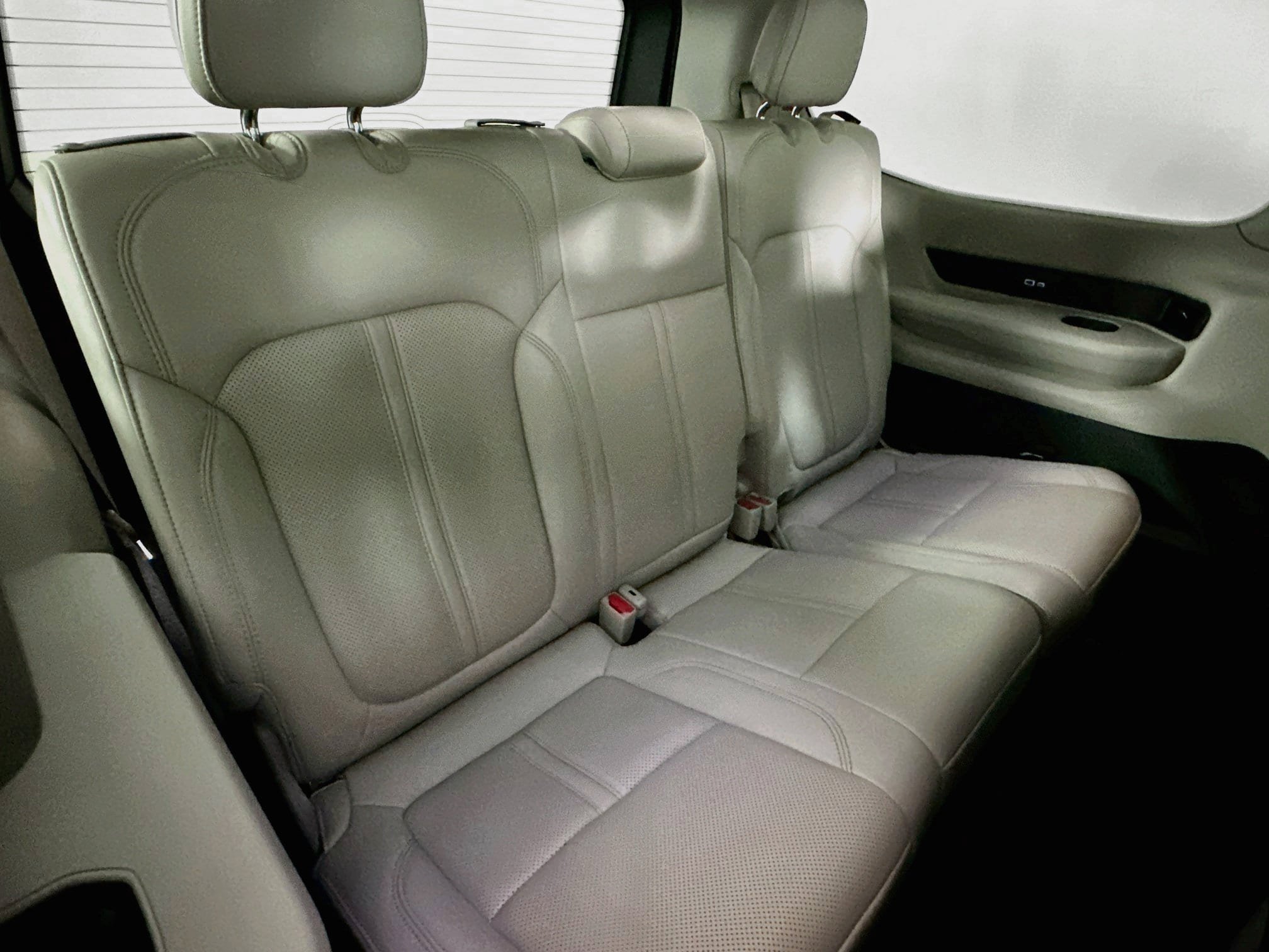 Certified 2023 Jeep Wagoneer 4WD w/ Premium Group I image 36