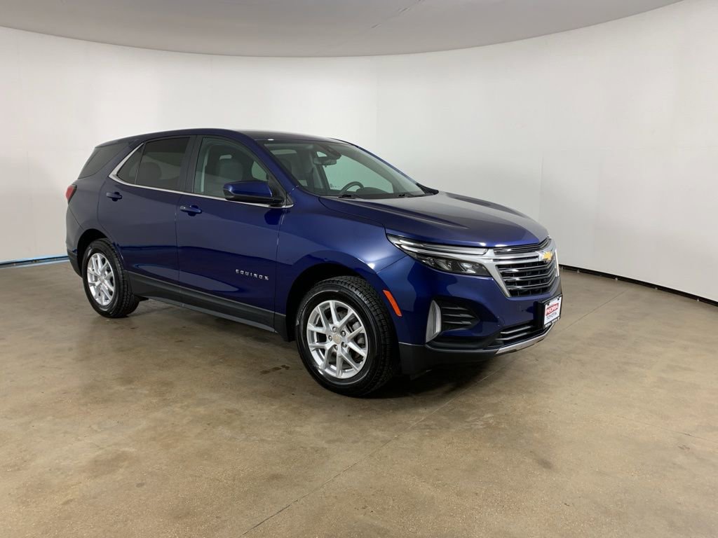 Used 2023 Chevrolet Equinox LT w/ Driver Convenience Package AWD/4WD image 5