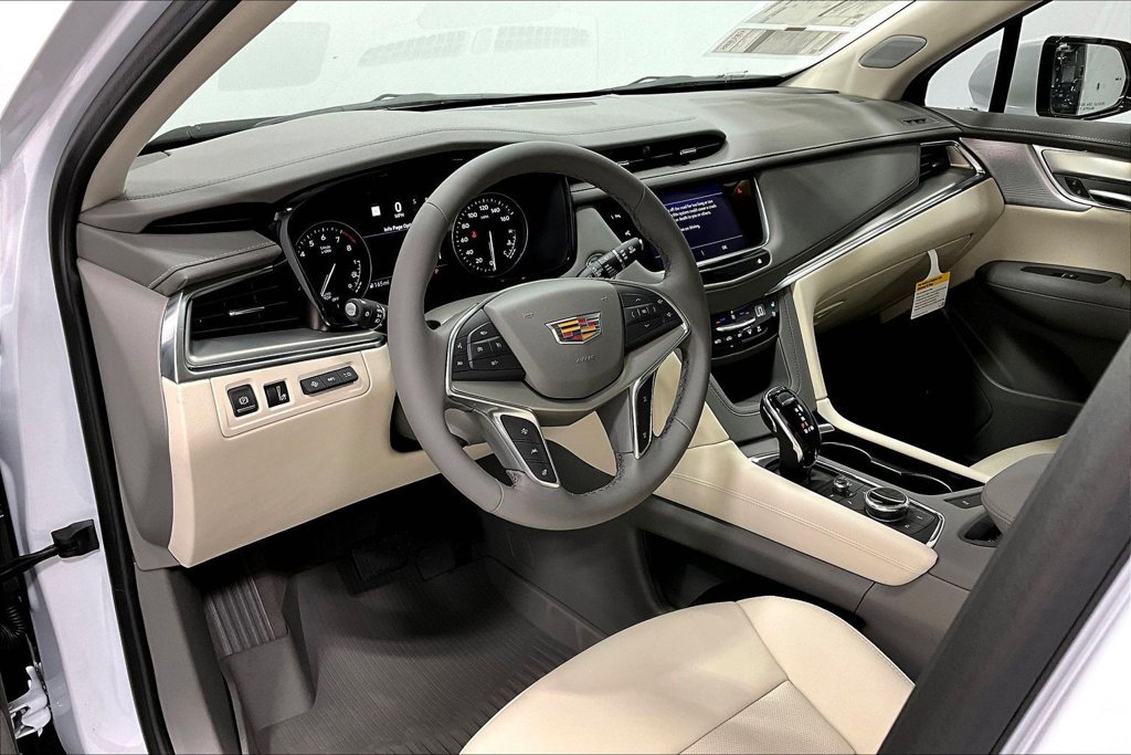 New 2026 Cadillac XT5 Premium Luxury w/ Driver Assist Package FWD image 20