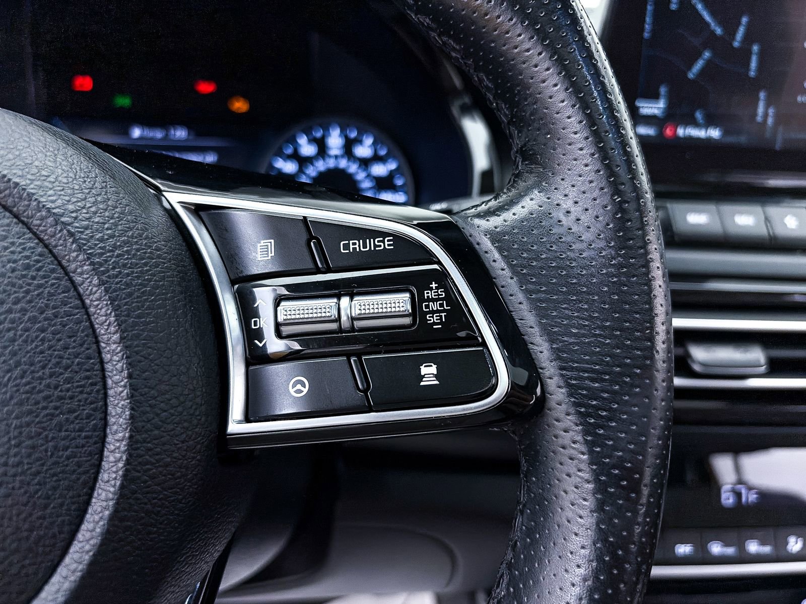 Used 2022 Kia Seltos SX w/ Sunroof Package image 33