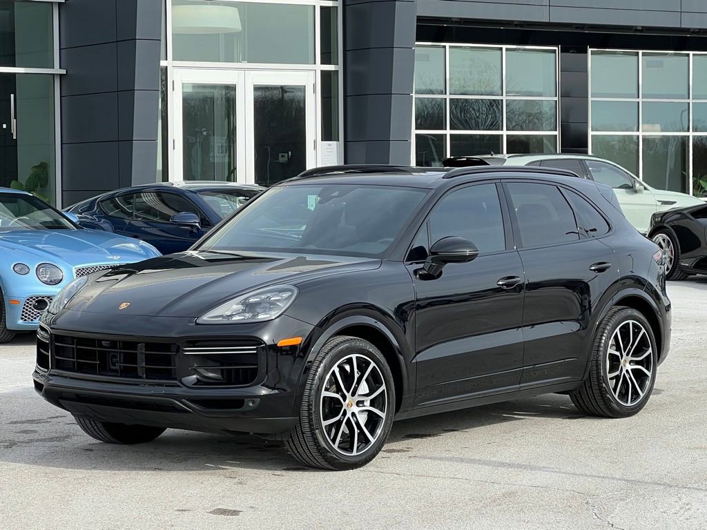 Used 2021 Porsche Cayenne Turbo image 1