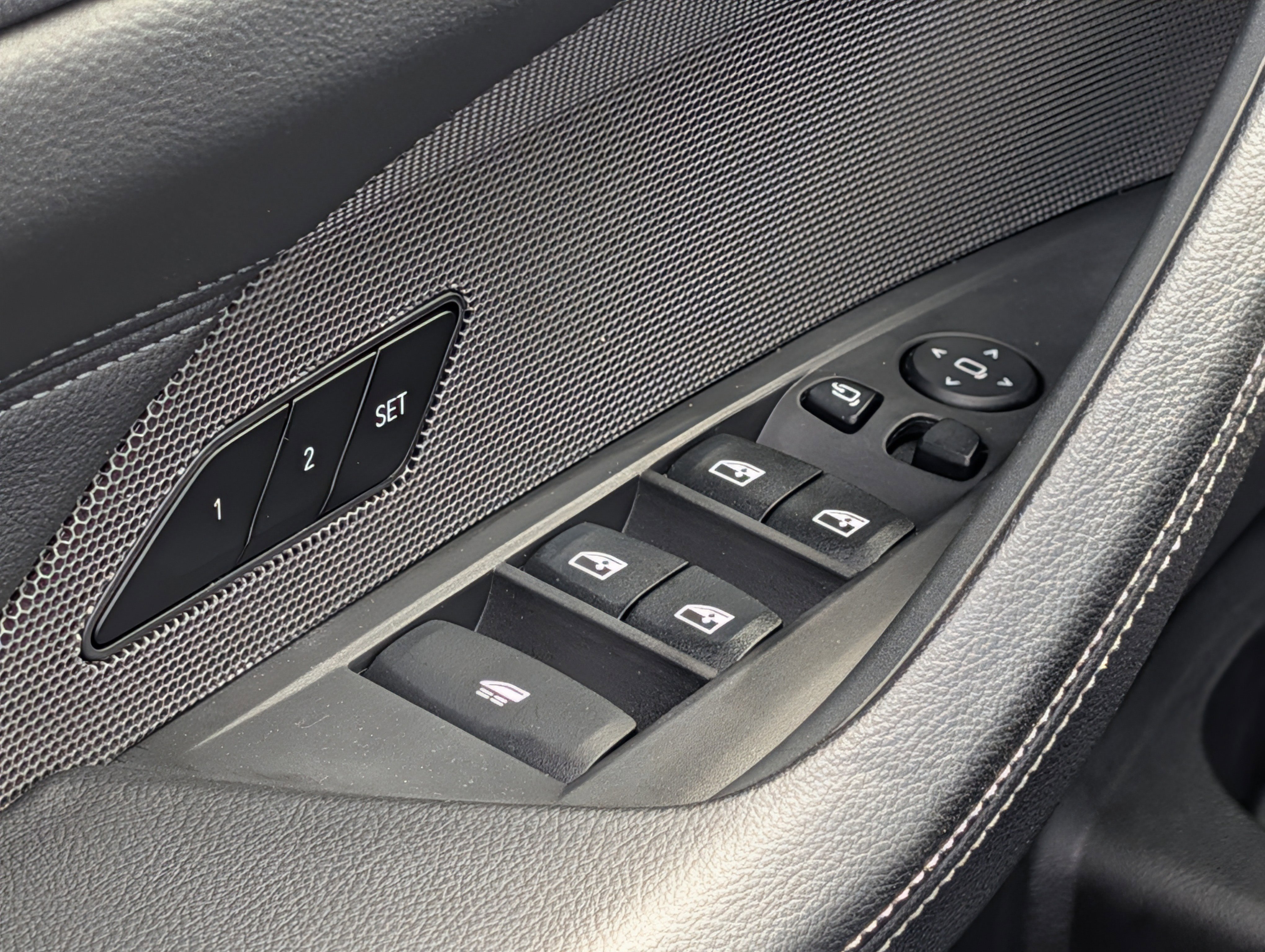 Used 2023 BMW 440i xDrive Convertible w/ Premium Package AWD/4WD image 26