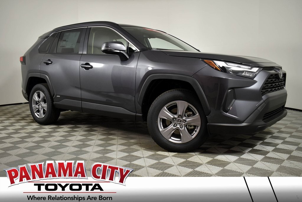New 2025 Toyota RAV4 XLE