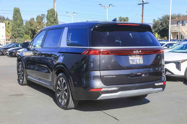 Certified 2024 Kia Carnival EX image 6