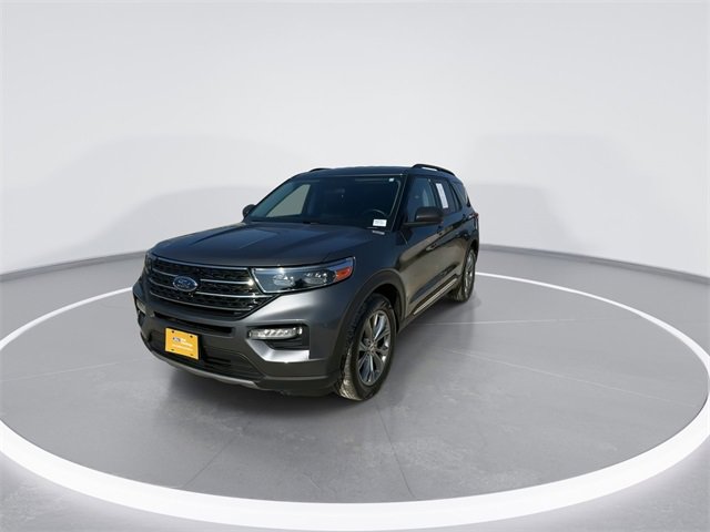 Certified 2022 Ford Explorer XLT w/ Equipment Group 202A image 4