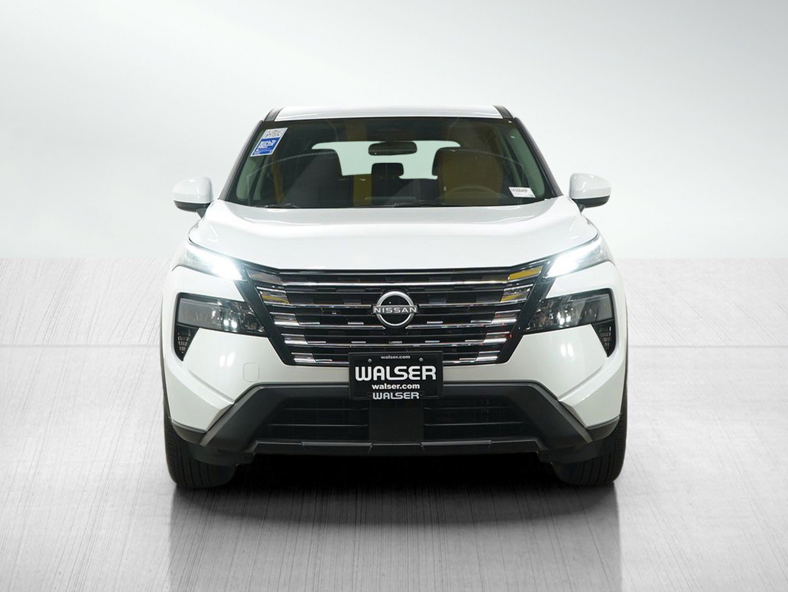 Used 2025 Nissan Rogue SV image 8