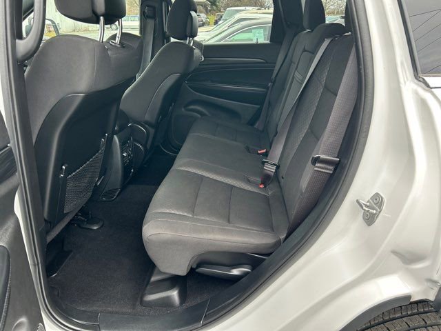 Used 2020 Jeep Grand Cherokee Laredo image 17