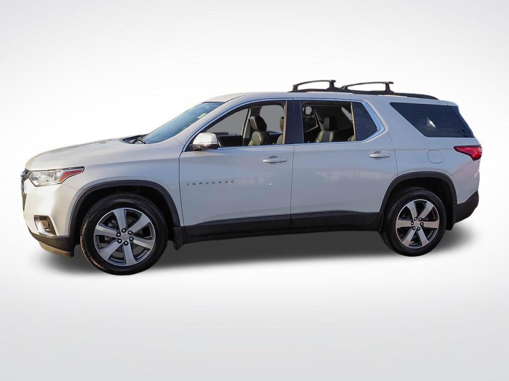 Used 2019 Chevrolet Traverse LT w/ LT Premium Package AWD/4WD image 4
