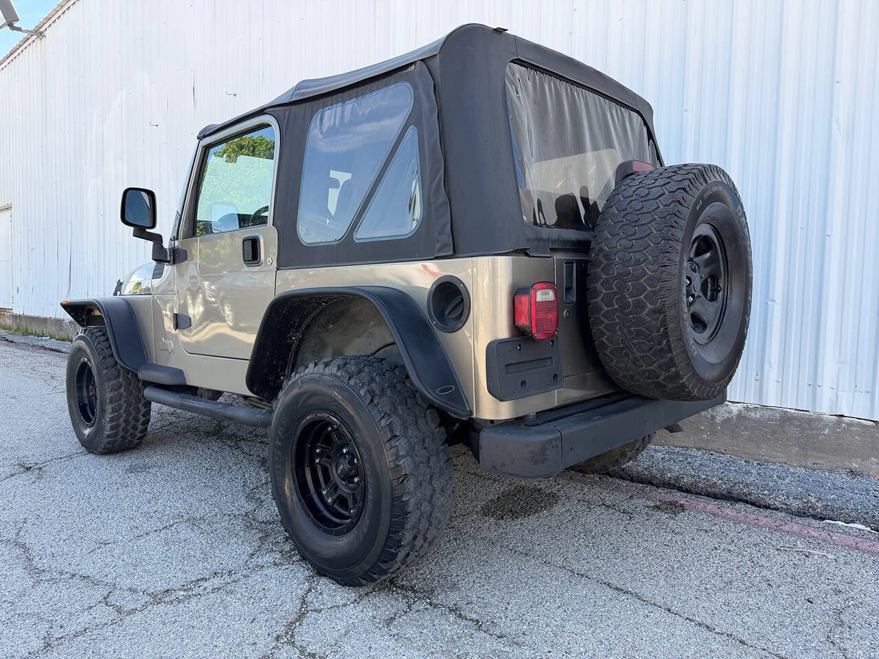 Used 2003 Jeep Wrangler X AWD/4WD image 10