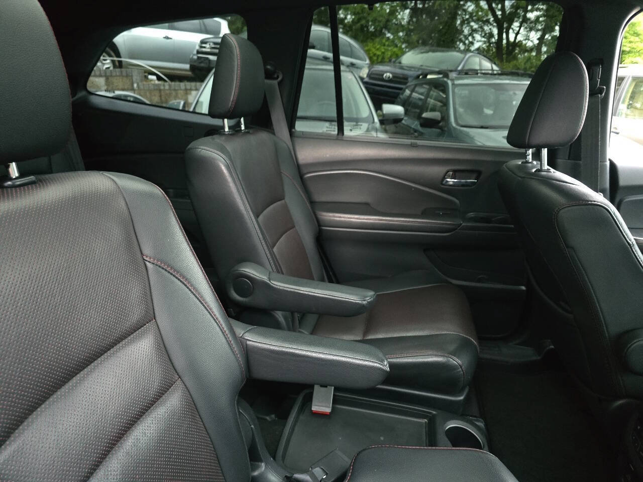 Used 2020 Honda Pilot Black Edition image 32