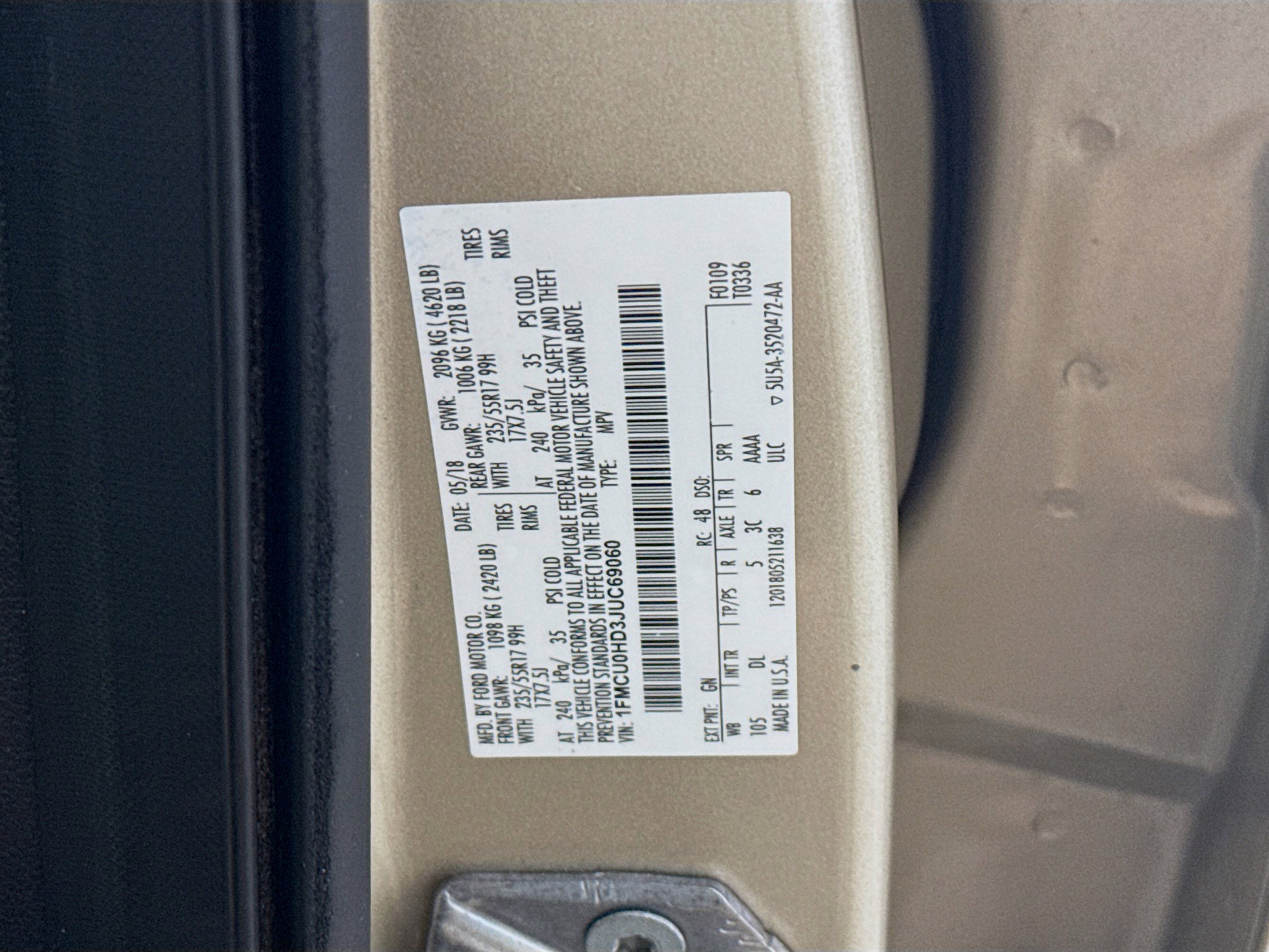 Used 2018 Ford Escape SEL image 39