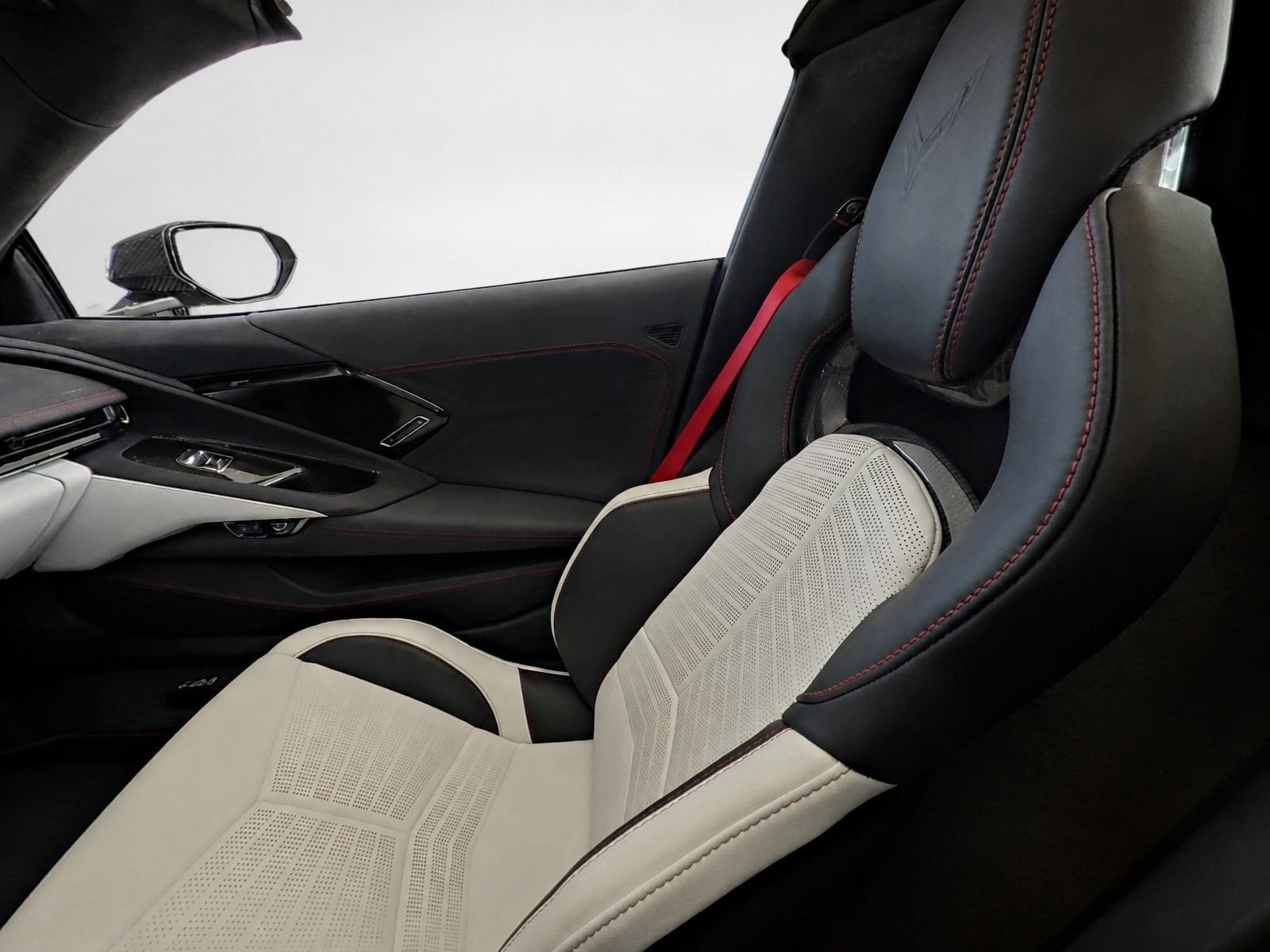 Used 2023 Chevrolet Corvette Z06 RWD image 19