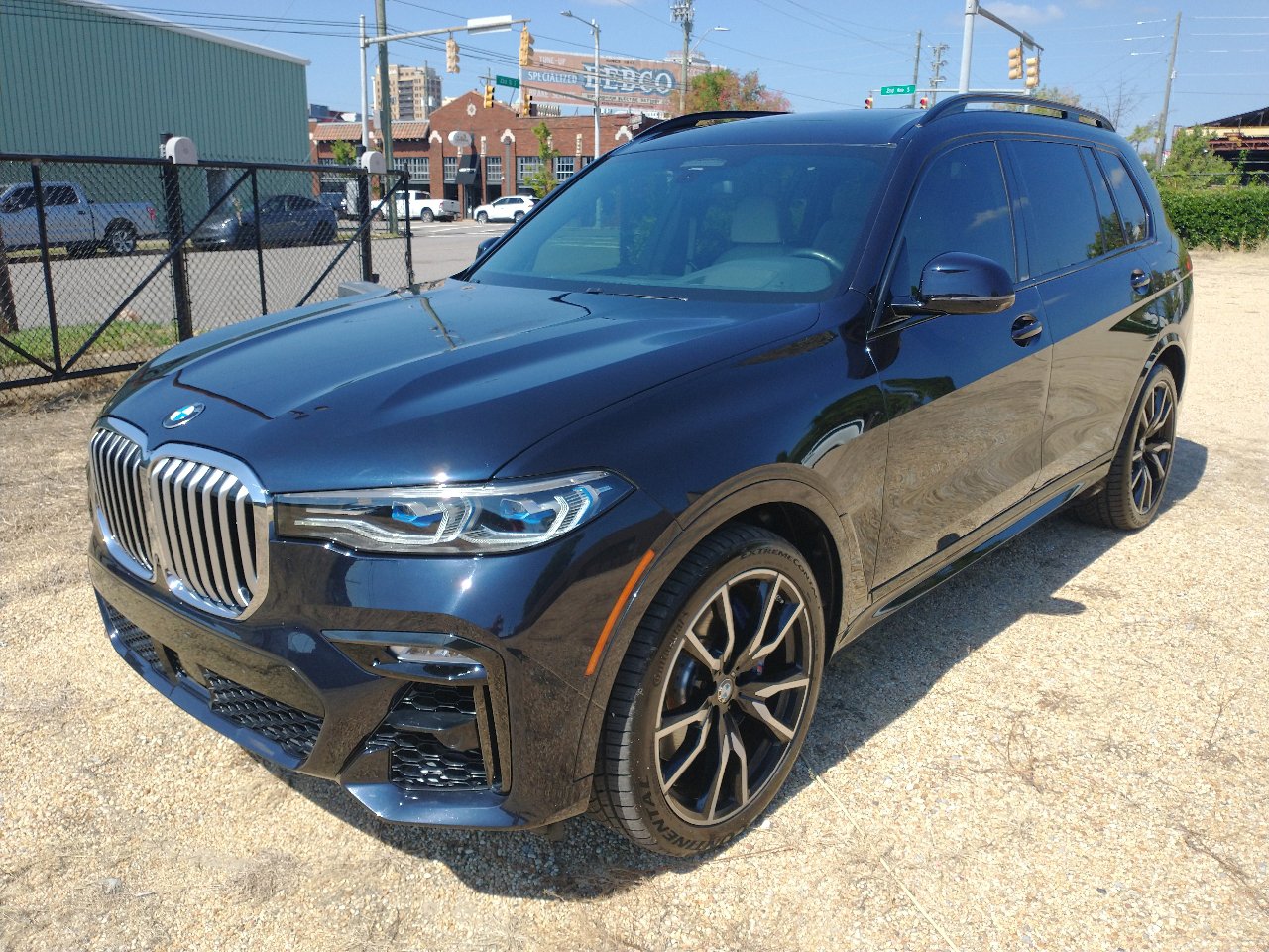 Used 2019 BMW X7 xDrive50i w/ Dynamic Handling Package image 6