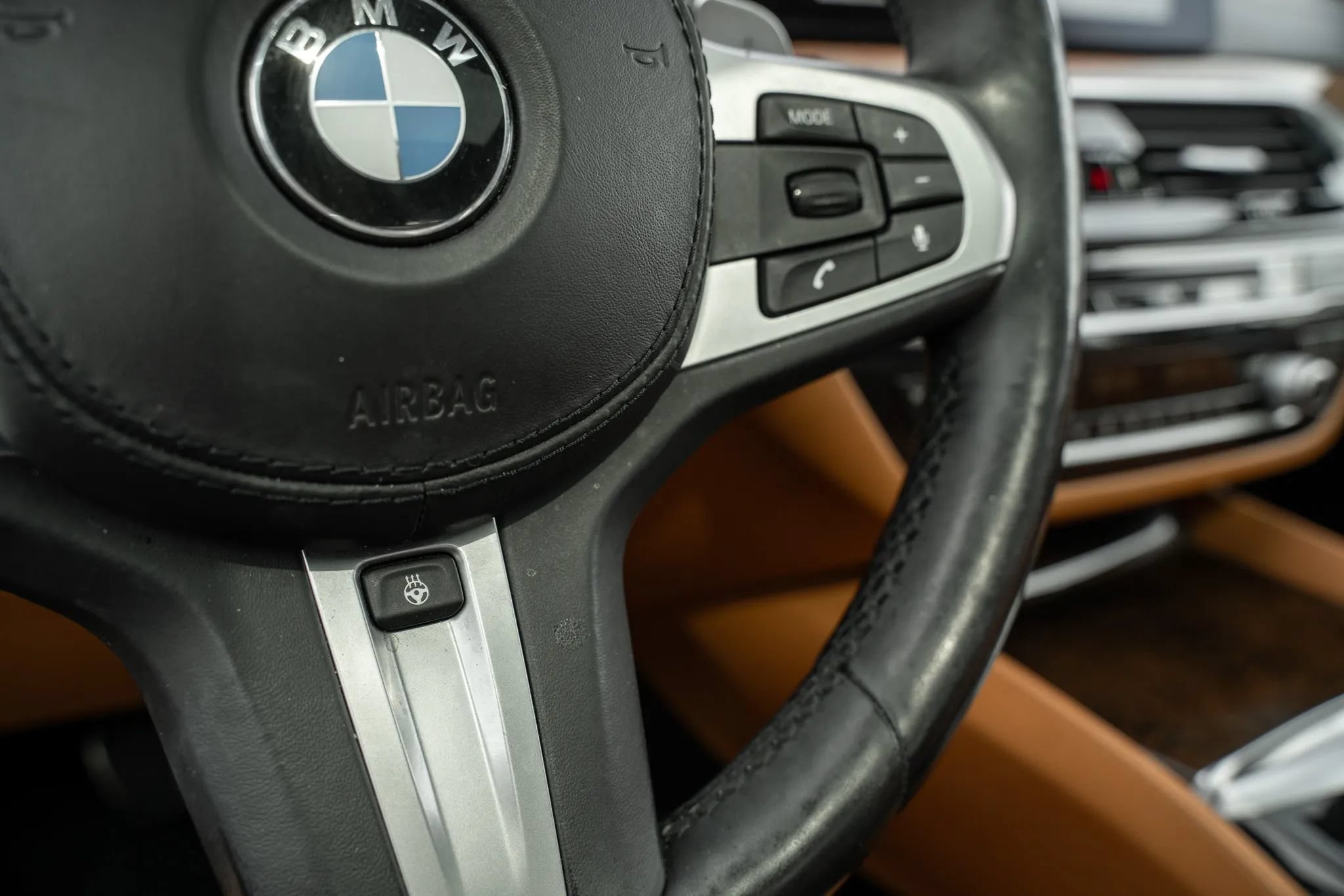 Used 2019 BMW M550i xDrive w/ Premium Package AWD/4WD image 25
