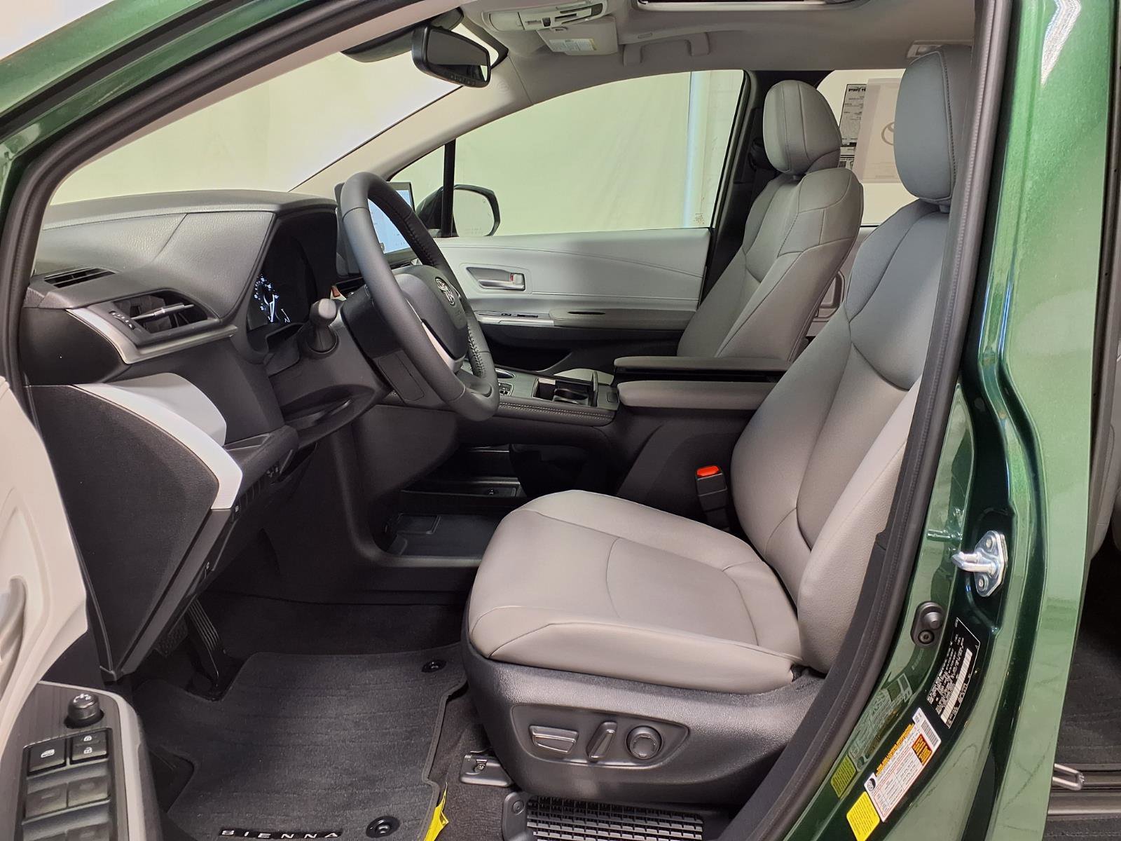 New 2026 Toyota Sienna XLE image 23