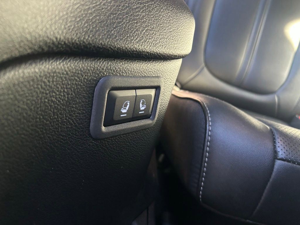 Certified 2024 Jeep Wagoneer L Base image 42