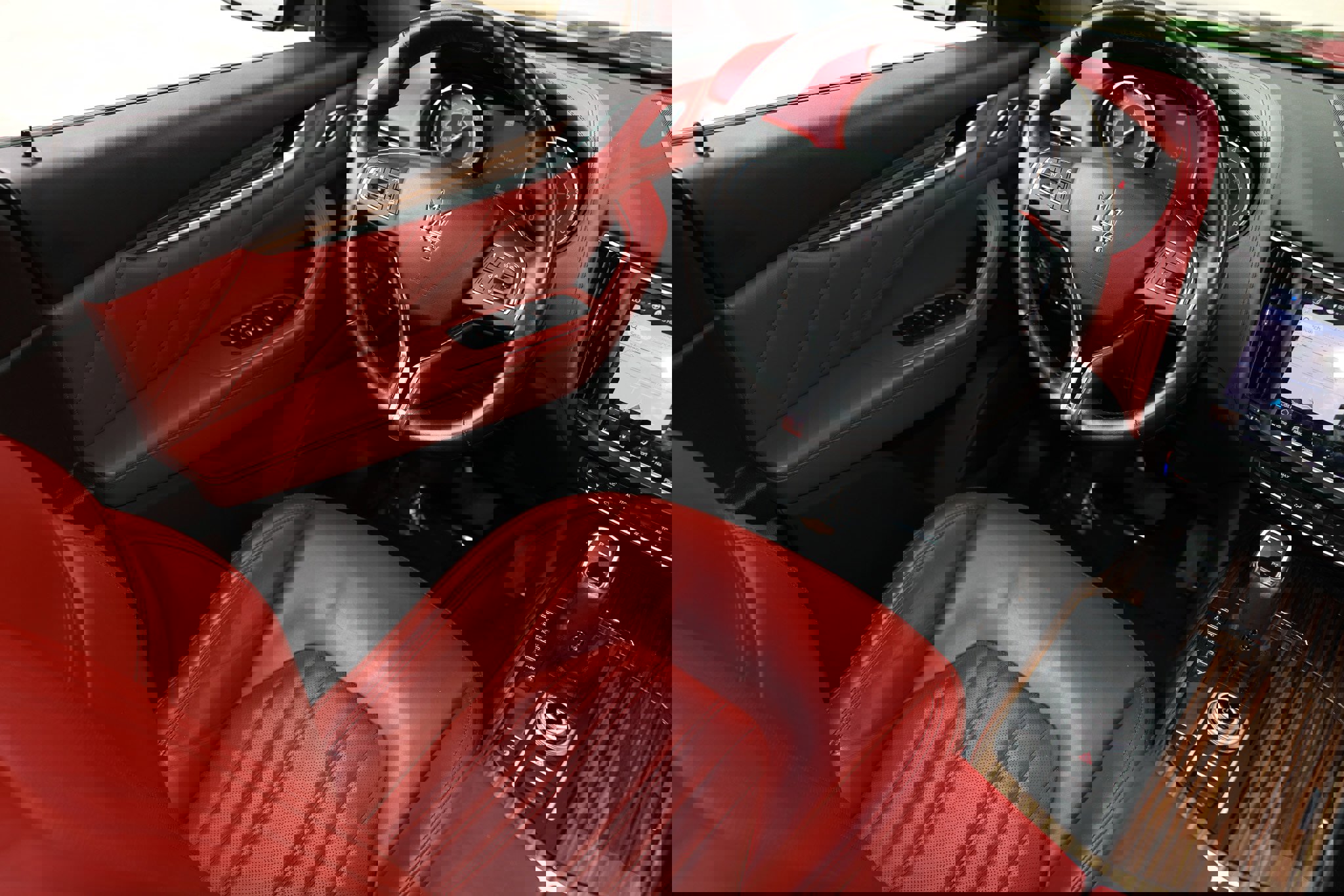 Used 2022 Maserati Levante Modena image 25