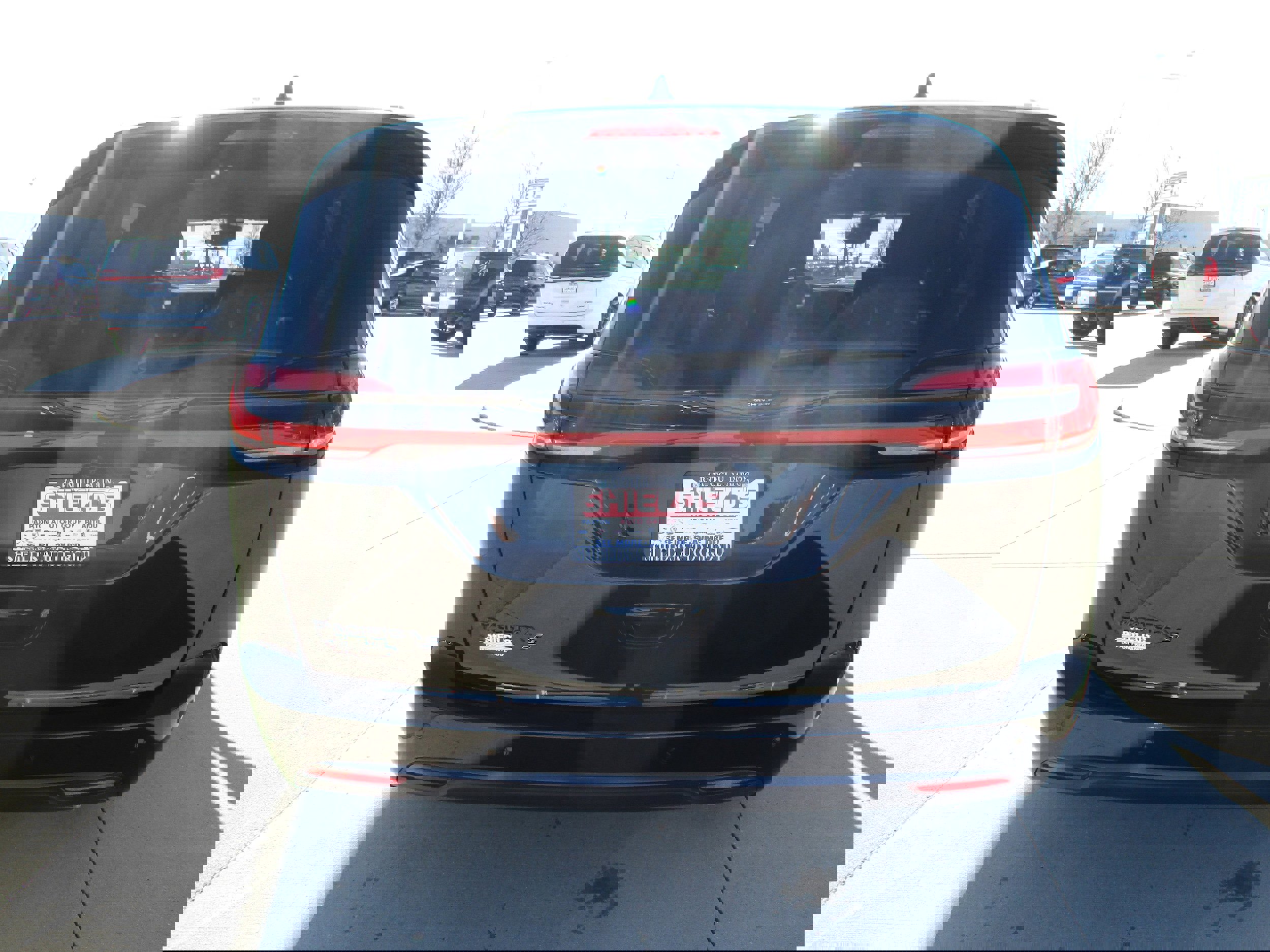 New 2026 Chrysler Pacifica Select w/ S Appearance Package image 5