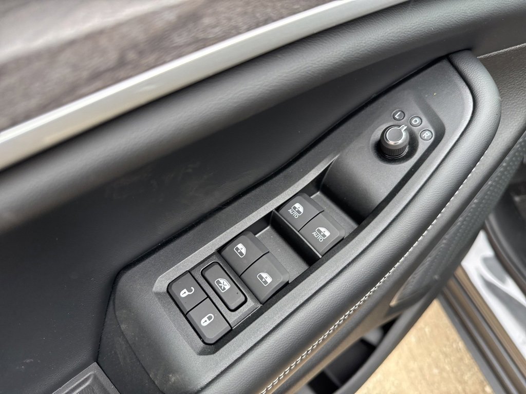 New 2025 Jeep Grand Cherokee L Limited image 25