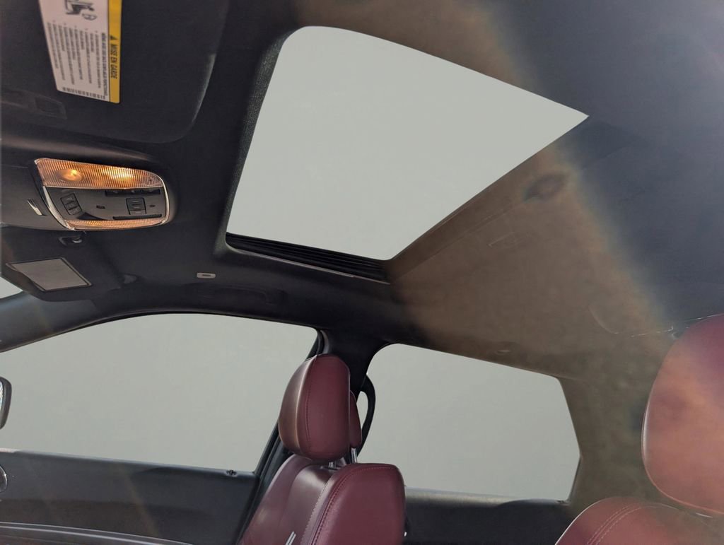 Used 2019 Dodge Durango R/T w/ Blacktop Package RWD image 19