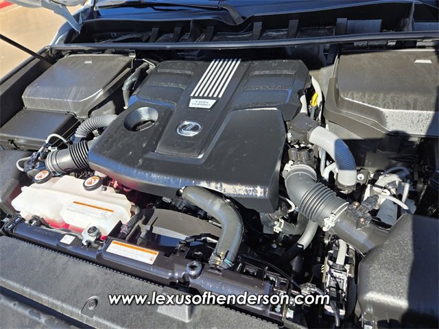 Certified 2025 Lexus LX 600 4WD w/ Appearance Package image 21