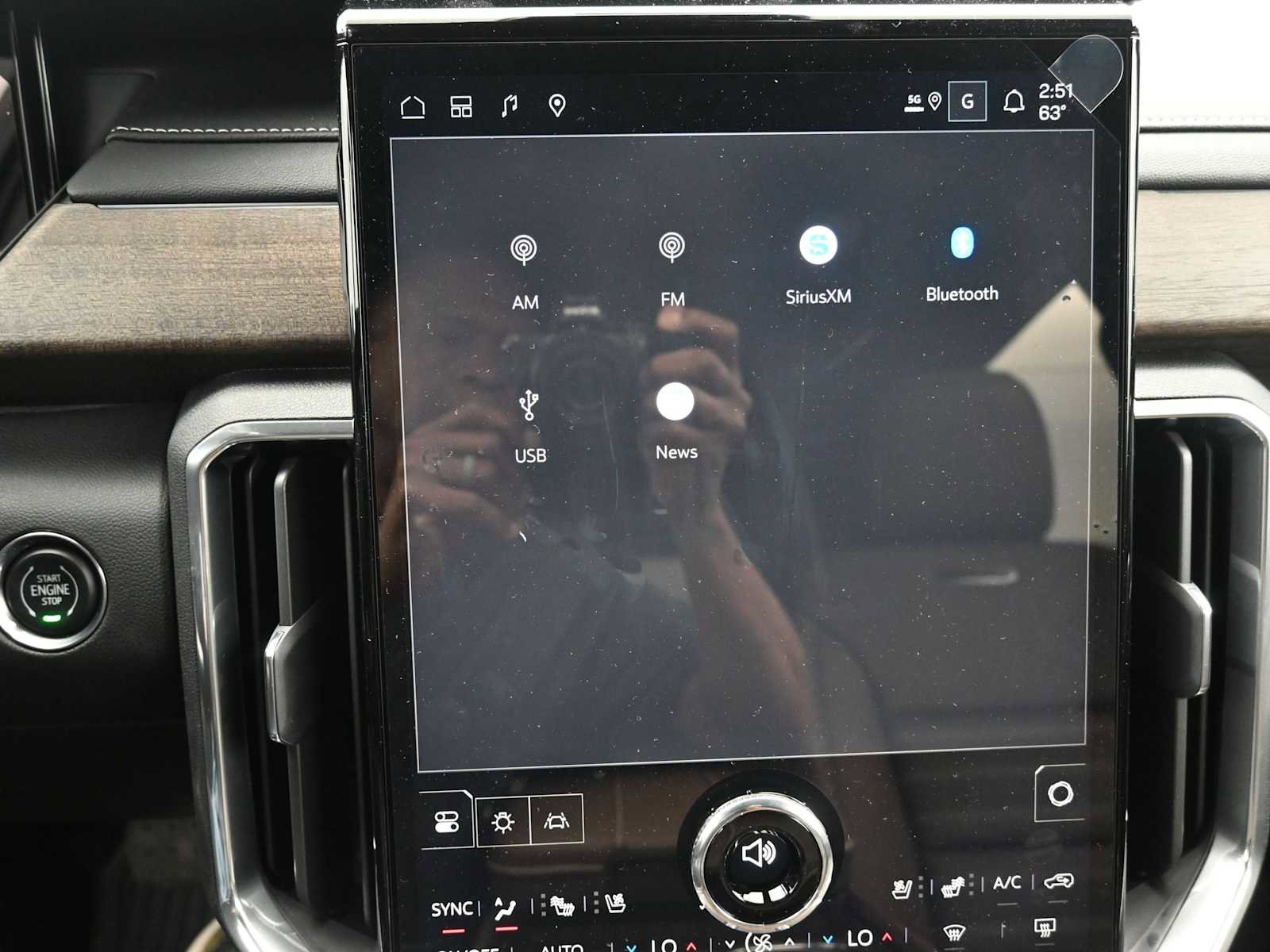 New 2026 GMC Acadia Denali Ultimate w/ LPO, Floor Liner Package image 18