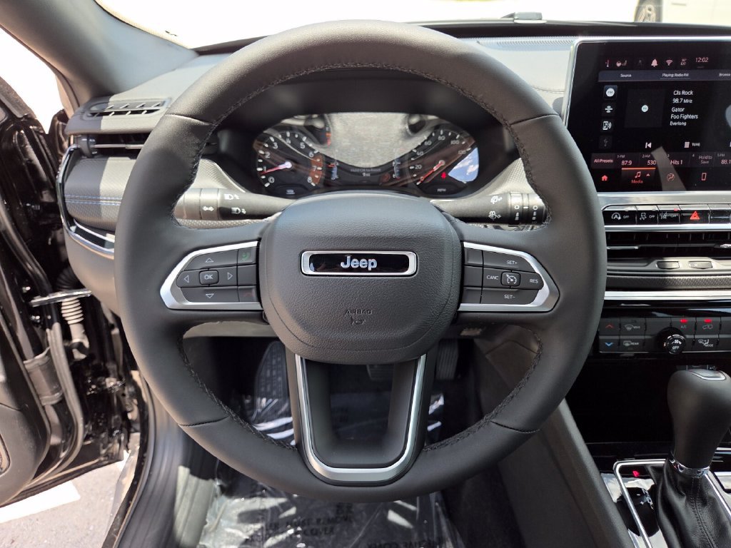 New 2026 Jeep Compass Latitude AWD/4WD image 31