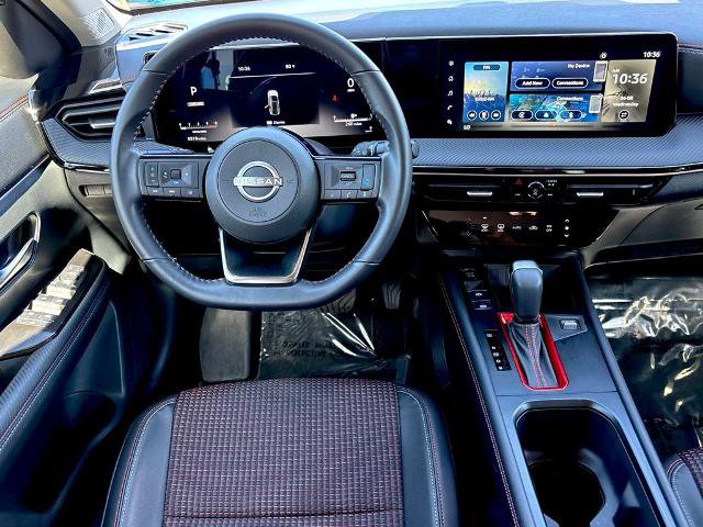 Certified 2025 Nissan Kicks SR FWD image 15