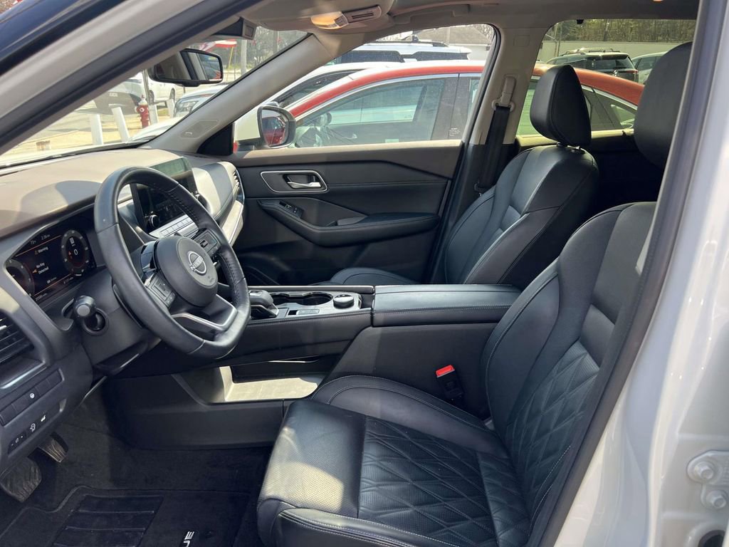 Used 2023 Nissan Rogue Platinum AWD/4WD image 15