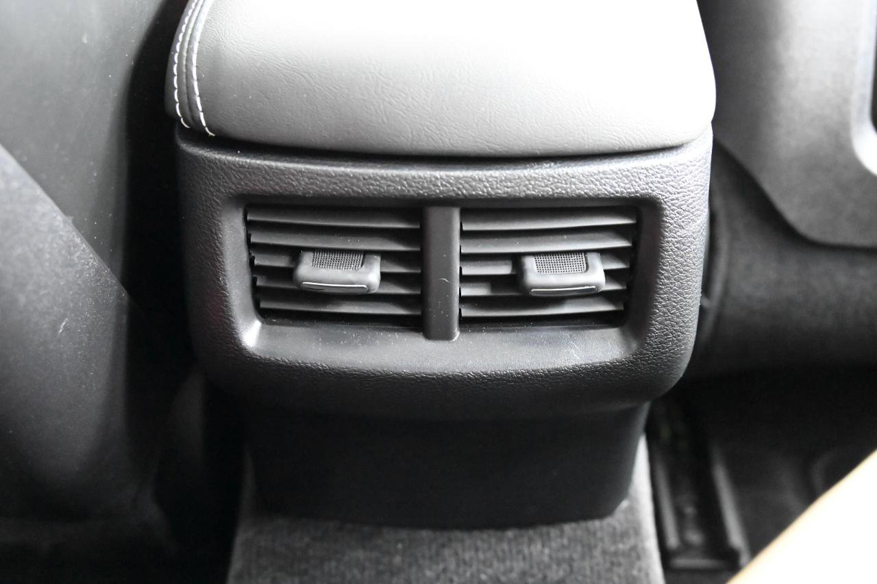 Used 2016 Dodge Challenger SRT Hellcat RWD image 44