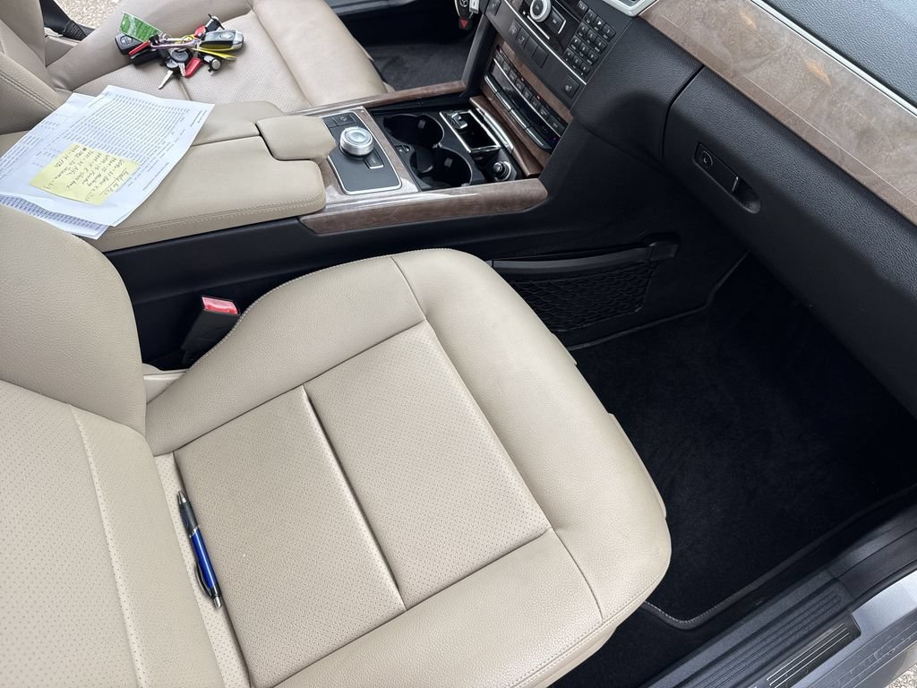 Used 2011 Mercedes-Benz E 350 Sedan image 33
