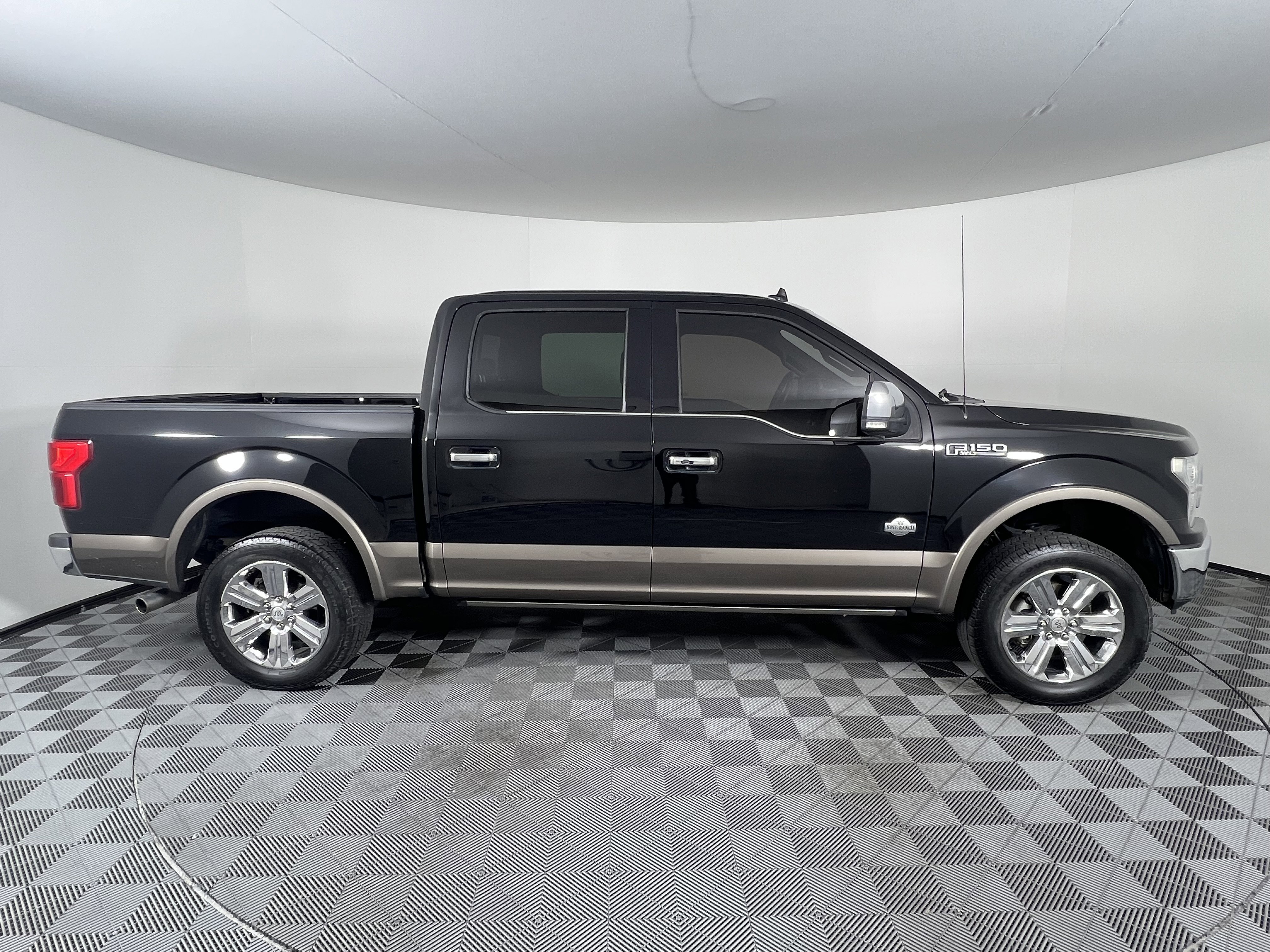 Used 2018 Ford F150 King Ranch w/ Equipment Group 601A Luxury image 13