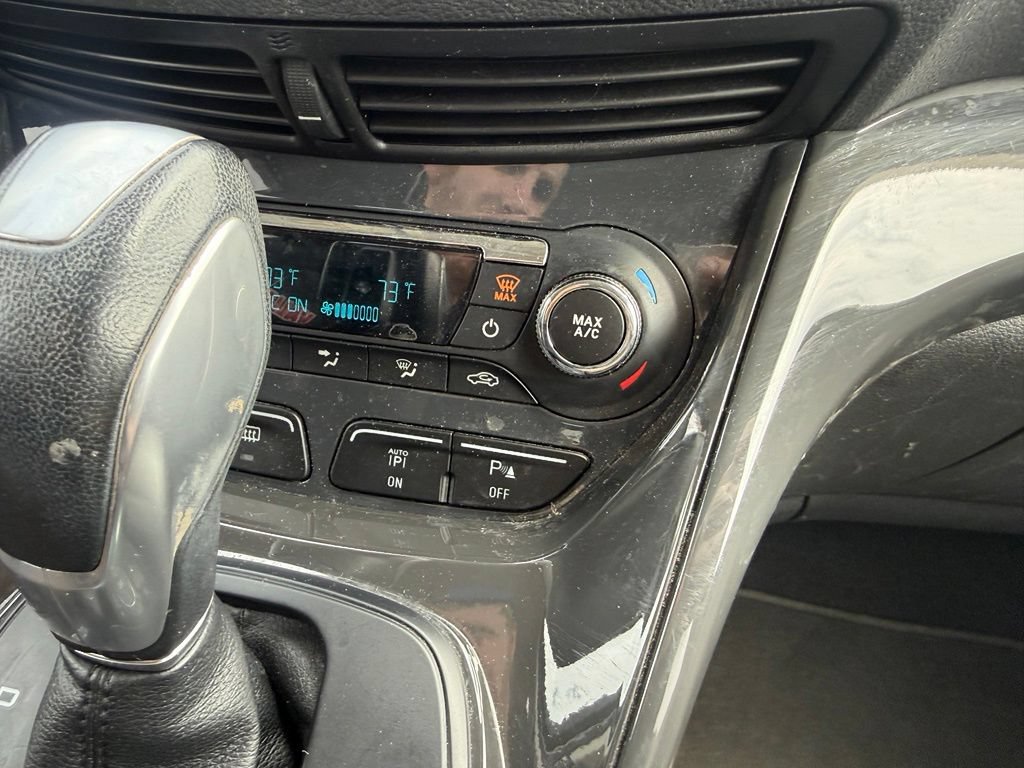 Used 2016 Ford Escape Titanium w/ Equipment Group 301A AWD/4WD image 24