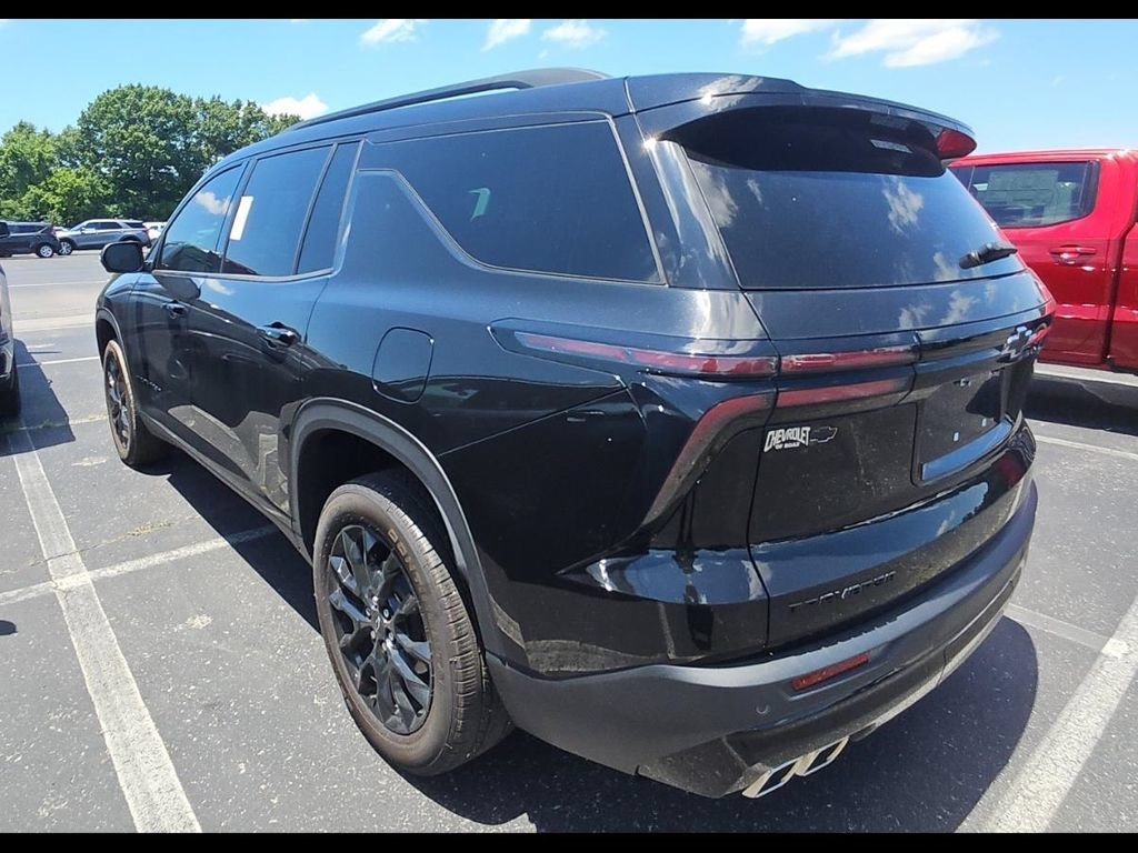 Used 2024 Chevrolet Traverse LT w/ Midnight/Sport Edition FWD image 10