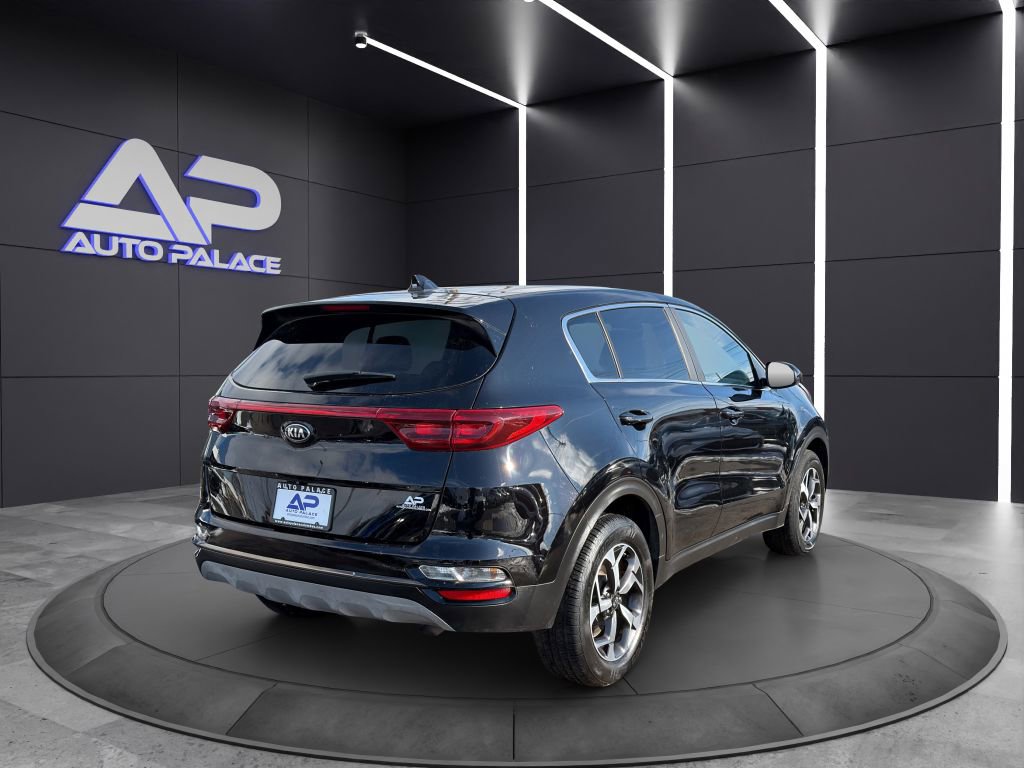 Used 2022 Kia Sportage LX image 6