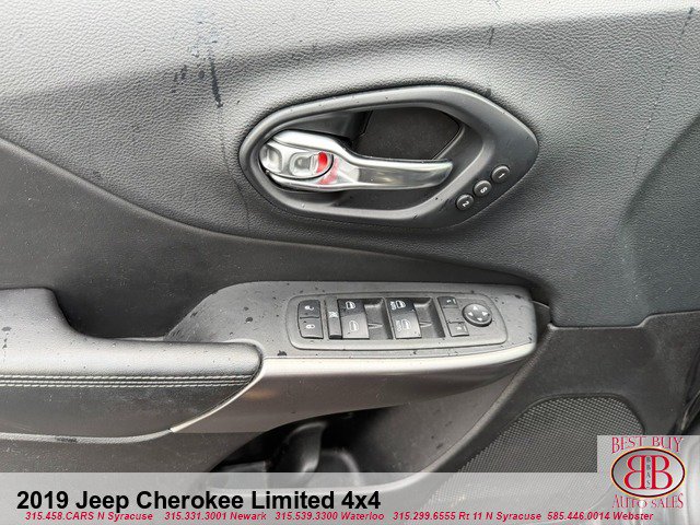 Used 2019 Jeep Cherokee Limited AWD/4WD image 20