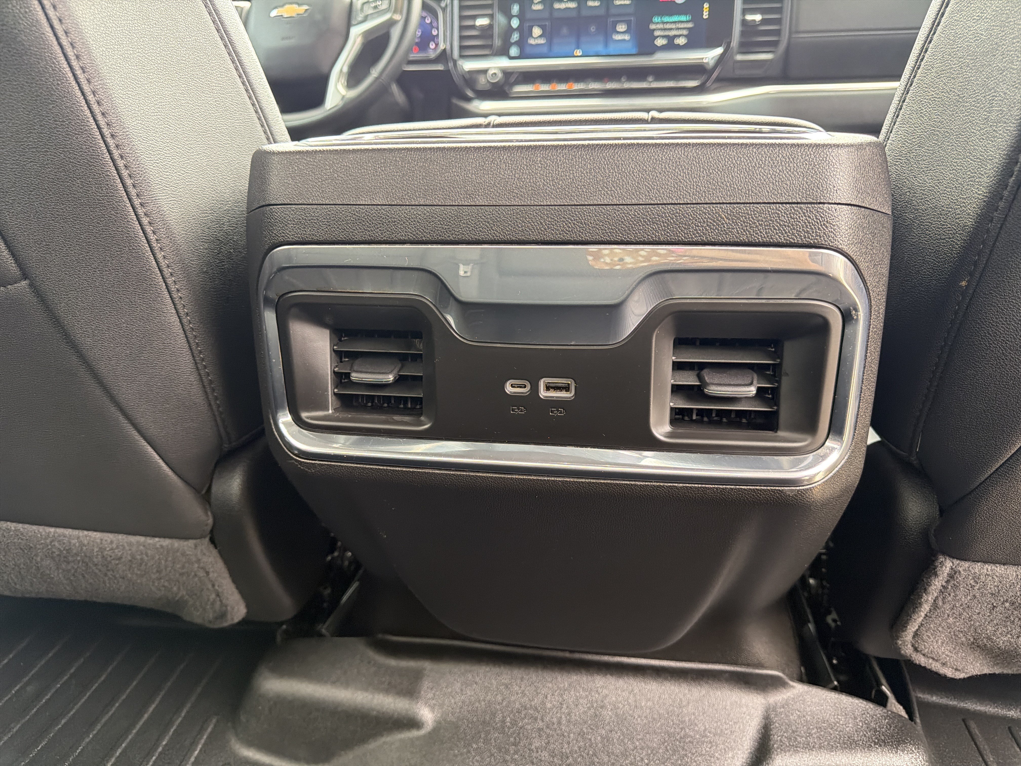 Used 2024 Chevrolet Silverado 1500 LTZ AWD/4WD image 10