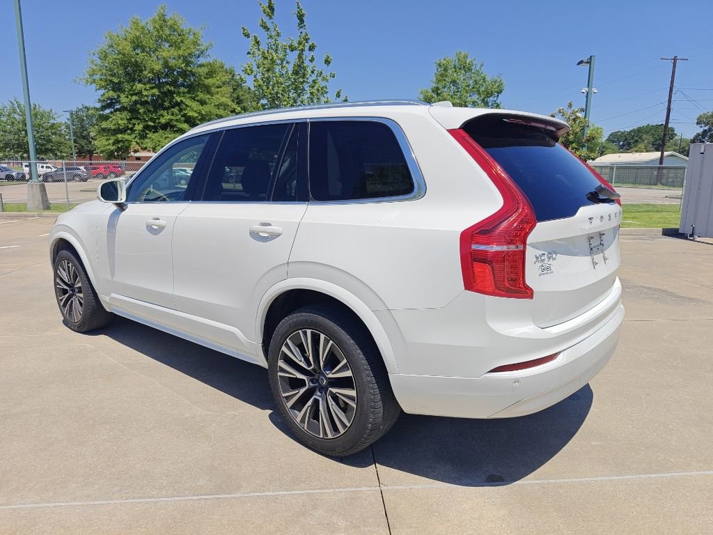 Used 2022 Volvo XC90 T5 Momentum FWD image 4