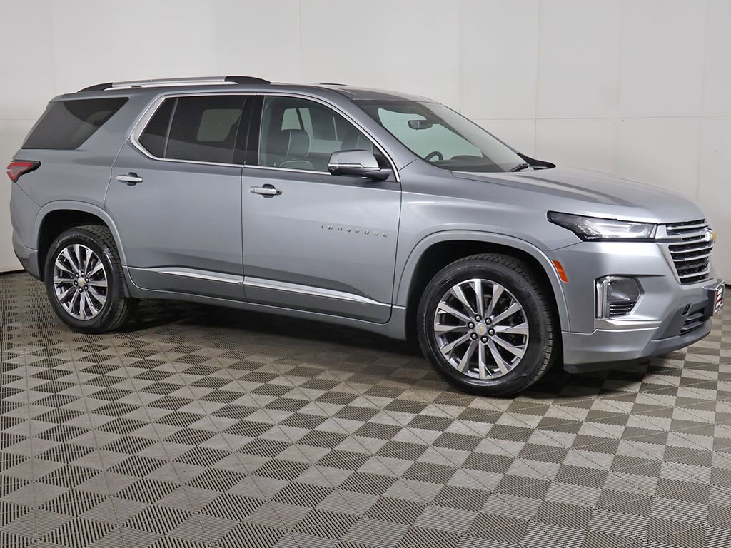 Used 2023 Chevrolet Traverse Premier AWD/4WD image 19
