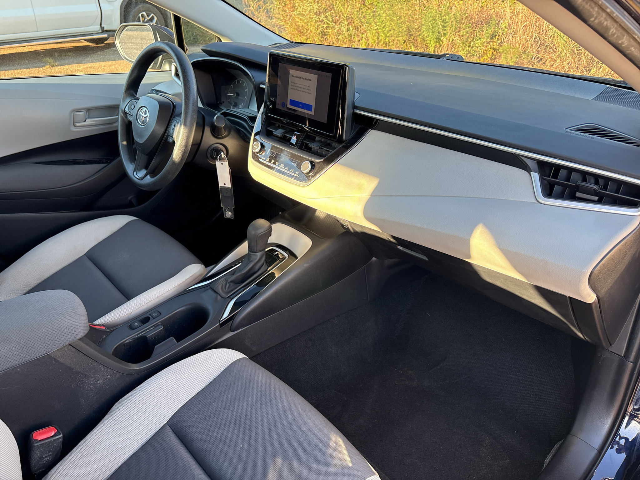Used 2024 Toyota Corolla LE FWD image 11